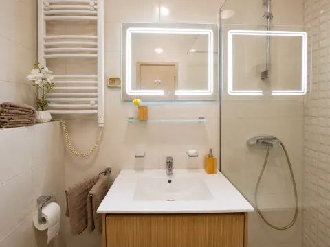 Rent, one bedroom apartment, 55m², City Kvart, Podgorica - image 9