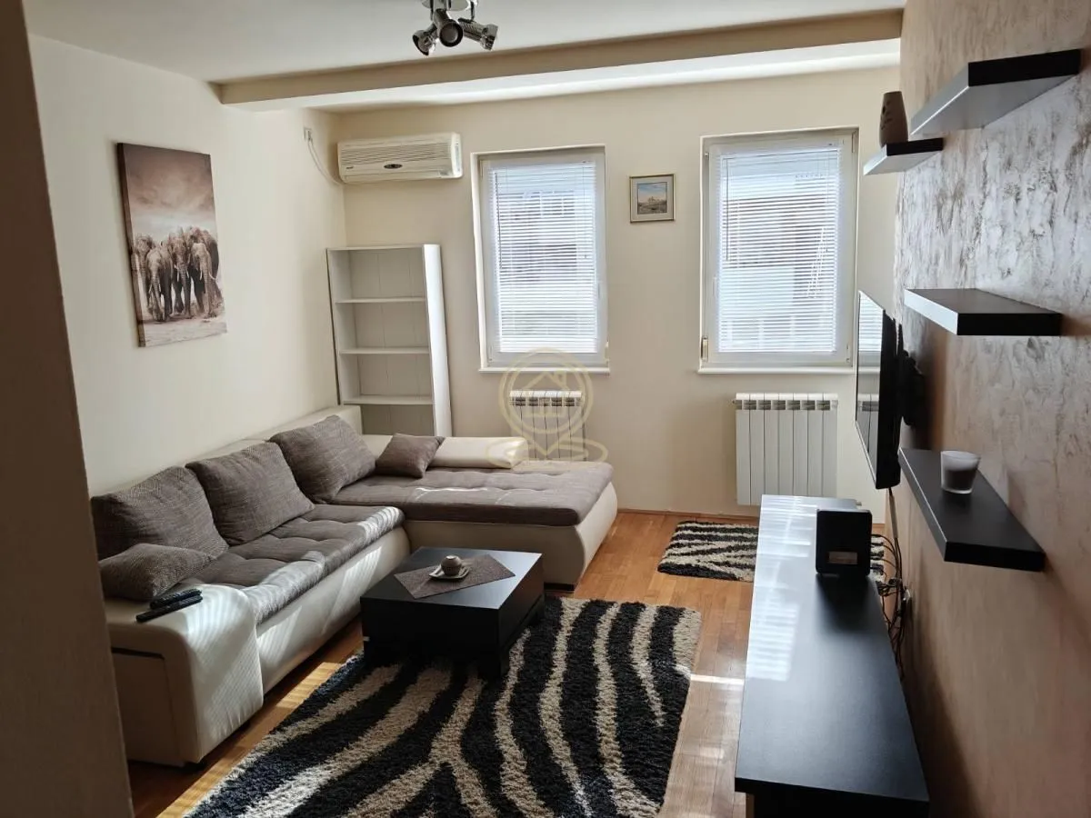 Rent, two bedroom apartment, 47m², Bulevar Oslobodjenja, Novi Sad Sve Podlokacije