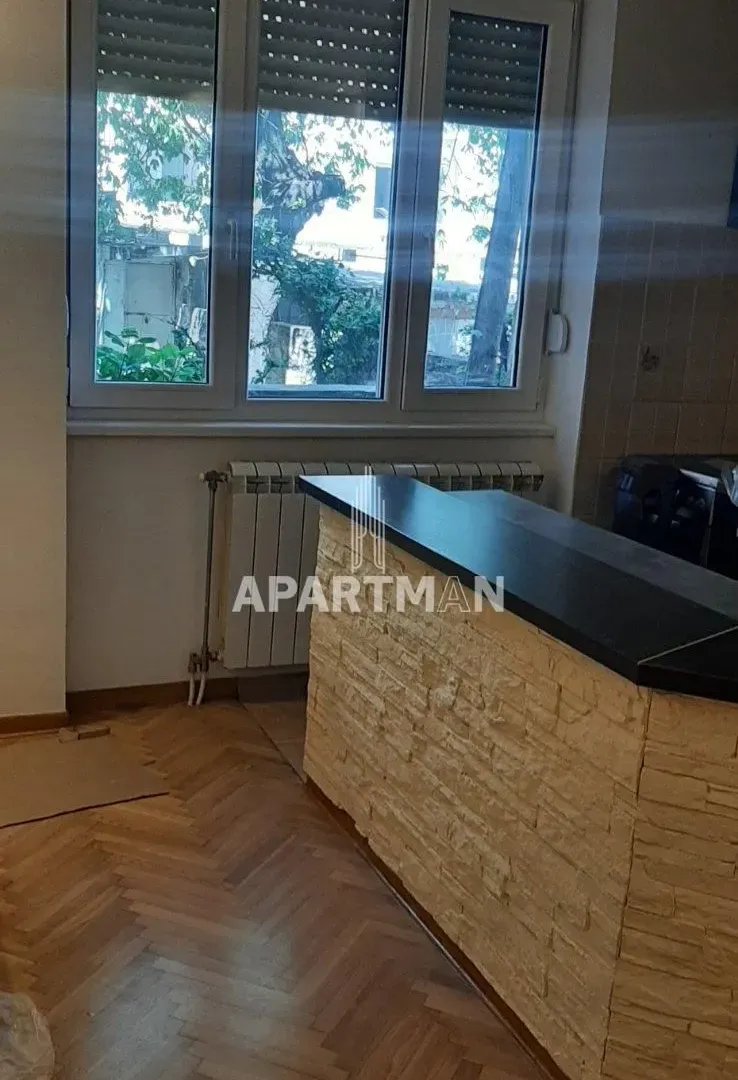 Prodaja, dvosoban stan, 66m², Crveni Krst, Beograd