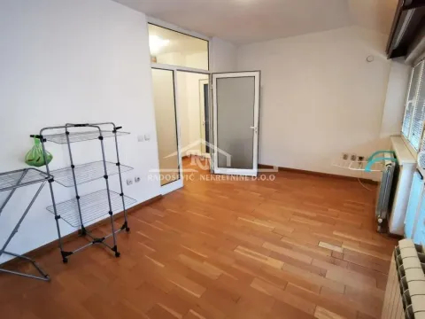 Sale, four bedroom apartment, 158m², Čukarica, Beograd - image 16