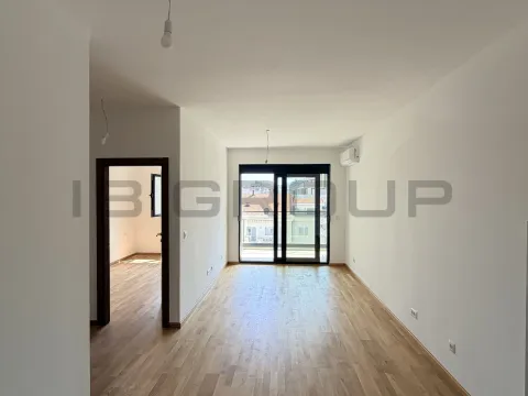 Prodaja, jednosoban stan, 44m², Centar, Budva - image 2