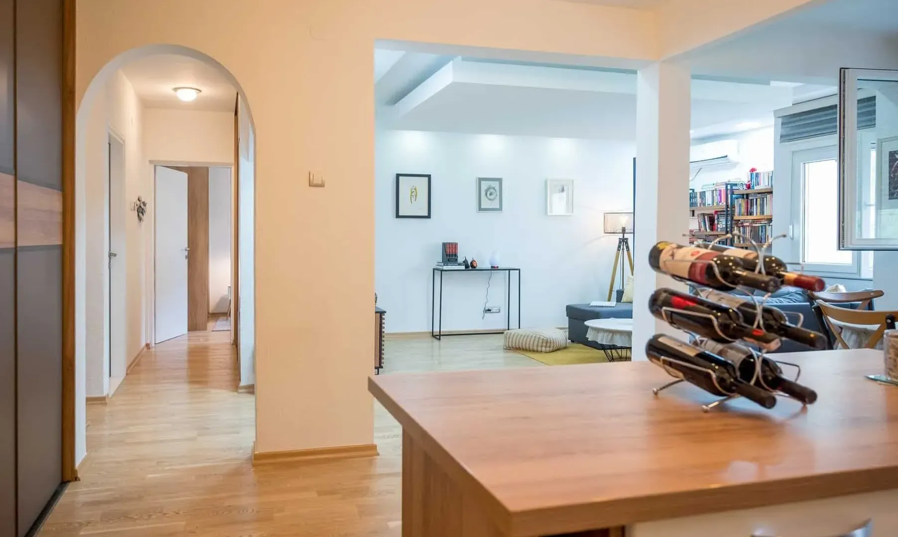 Prodaja, jednosoban stan, 60m², Tivat, Crna Gora