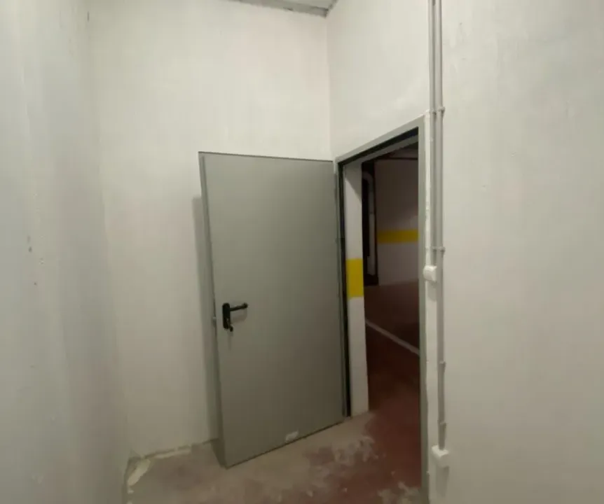 Rent, parking/garage, 6m², Central Point, Podgorica