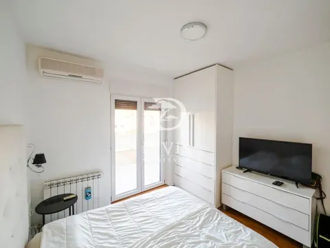 Prodaja, četvorosoban stan, 124m², Savski Venac, Beograd - image 7