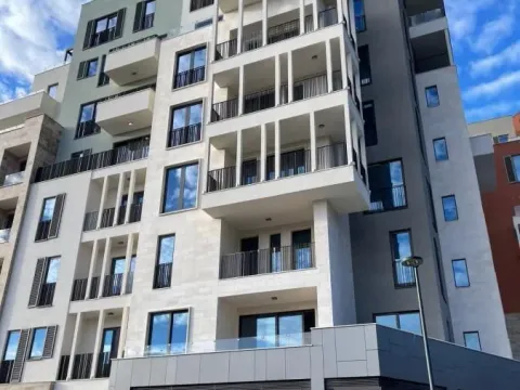 Prodaja, dvosoban stan, 90m², Porto Montenegro, Tivat - image 14