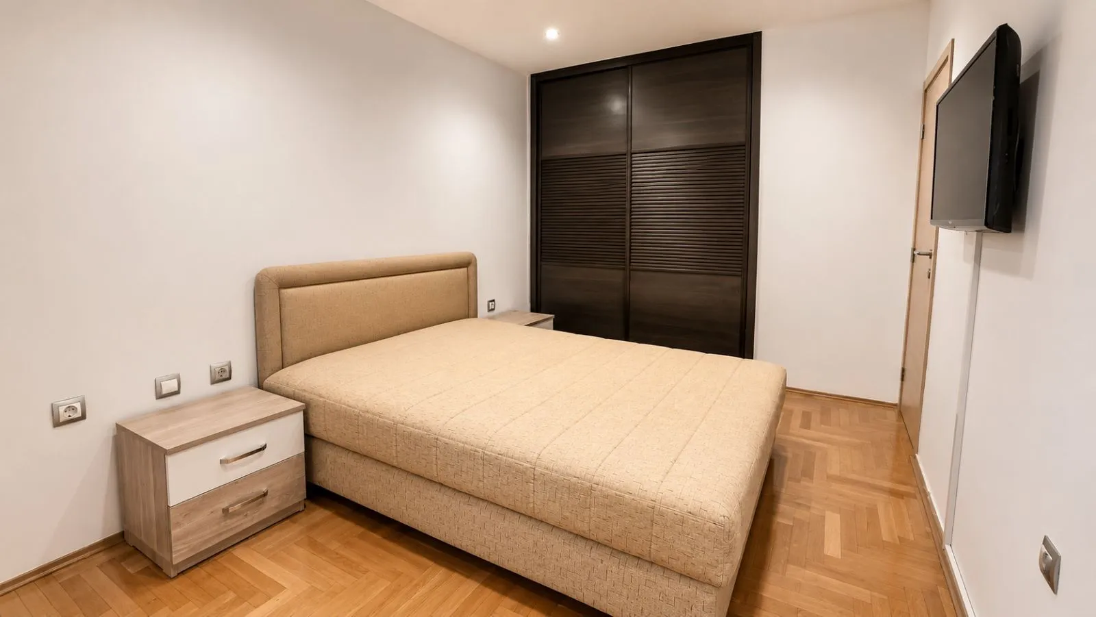 Izdavanje, jednosoban stan, 50m², Preko Morače, Podgorica