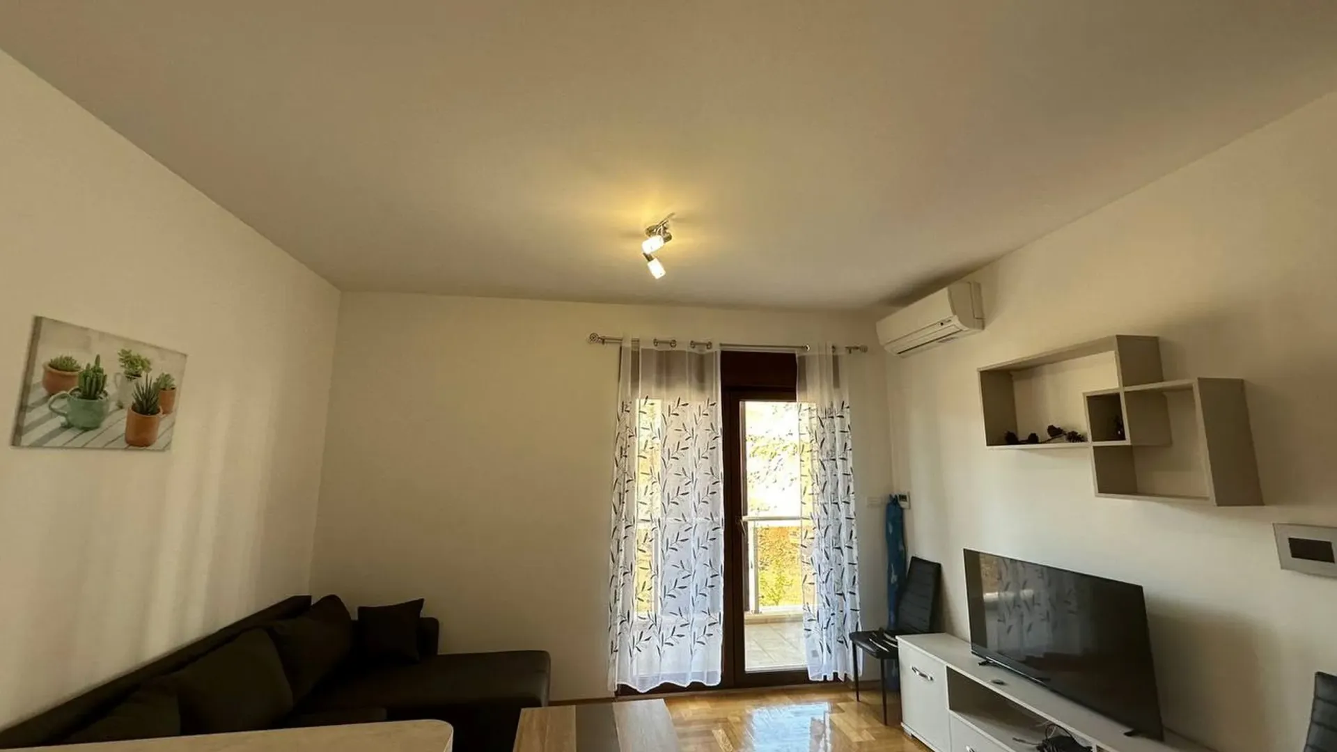 Stan-na-dan, stan, 44m², Bečići, Budva