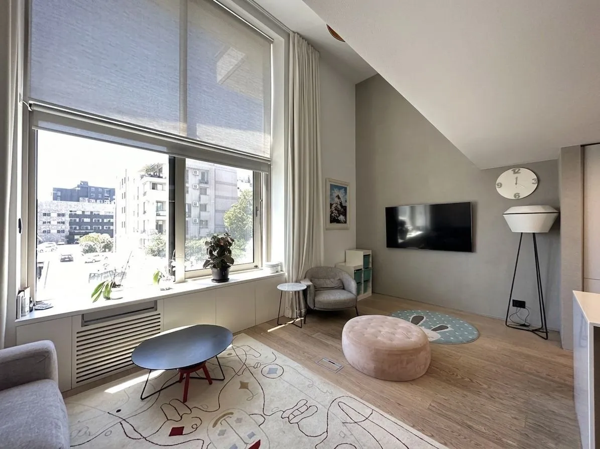 Izdavanje, dvosoban stan, 98m², Centar, Budva