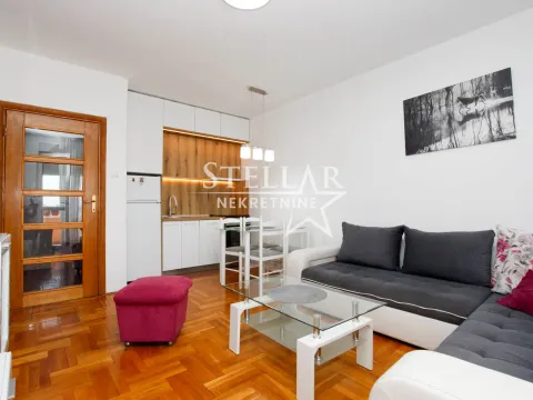 Rent, studio apartment, 27m², Stari Aerodrom, Podgorica - image 2