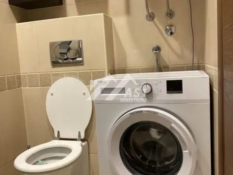 Izdavanje, dvosoban stan, 43m², Sajam, Novi Sad Sve Podlokacije - image 7