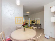 Prodaja, dvosoban stan, 72m², City Kvart, Podgorica - image 4