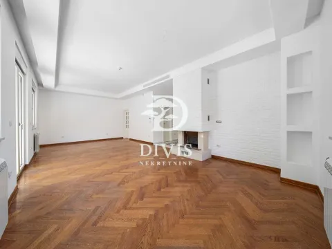 Sale, house, 500m², Zvezdin Stadion, Beograd - image 5