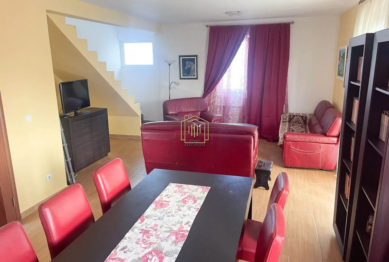 Izdavanje, trosoban stan, 141m², Donja Gorica, Podgorica