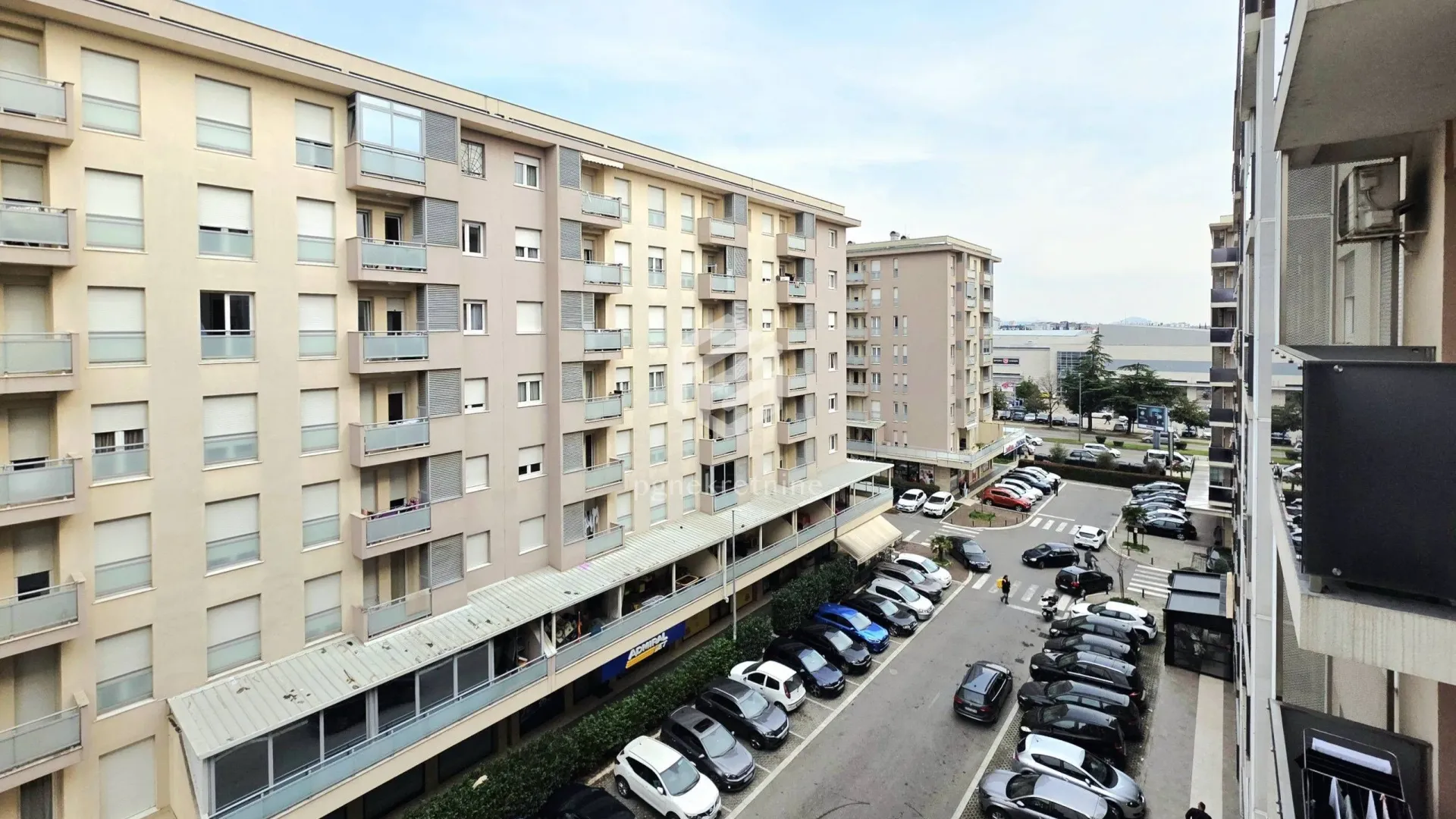Izdavanje, jednosoban stan, 46m², City Kvart, Podgorica