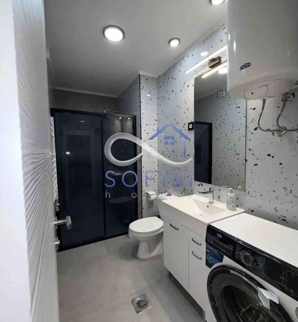 Izdavanje, četvorosoban stan, 93m², Novi Sad Sve Podlokacije, Novi Sad