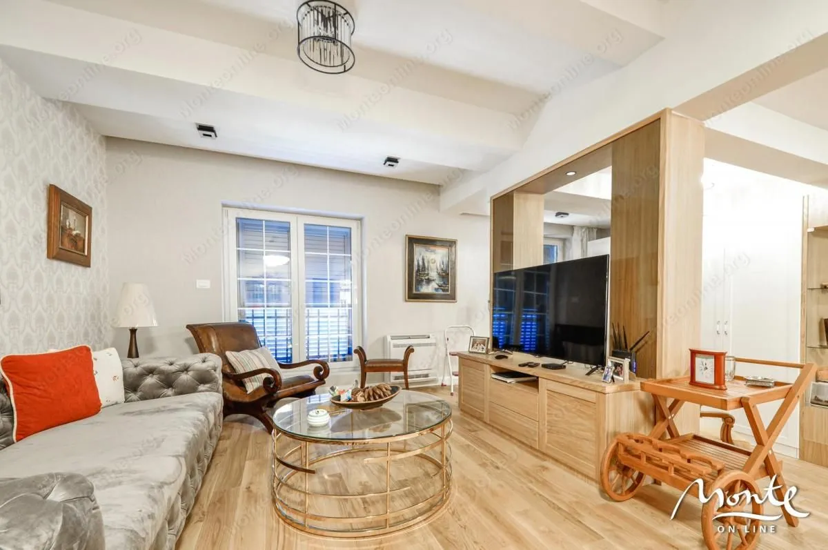 Prodaja, kuća, 240m², Tivat, Crna Gora