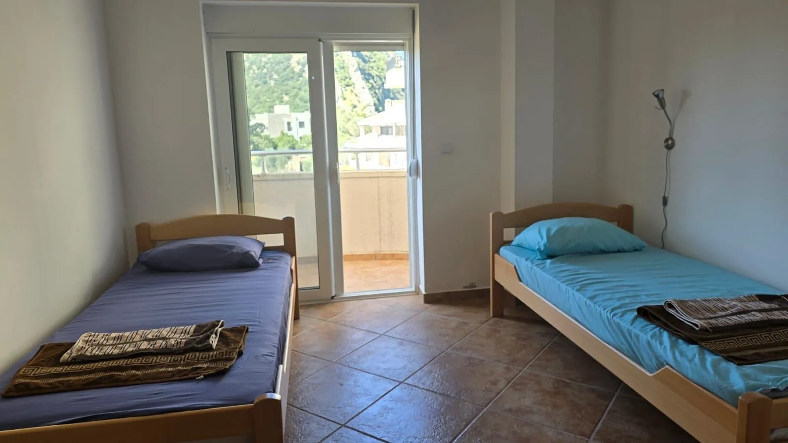 Prodaja, dvosoban stan, 93m², Buljarica, Budva