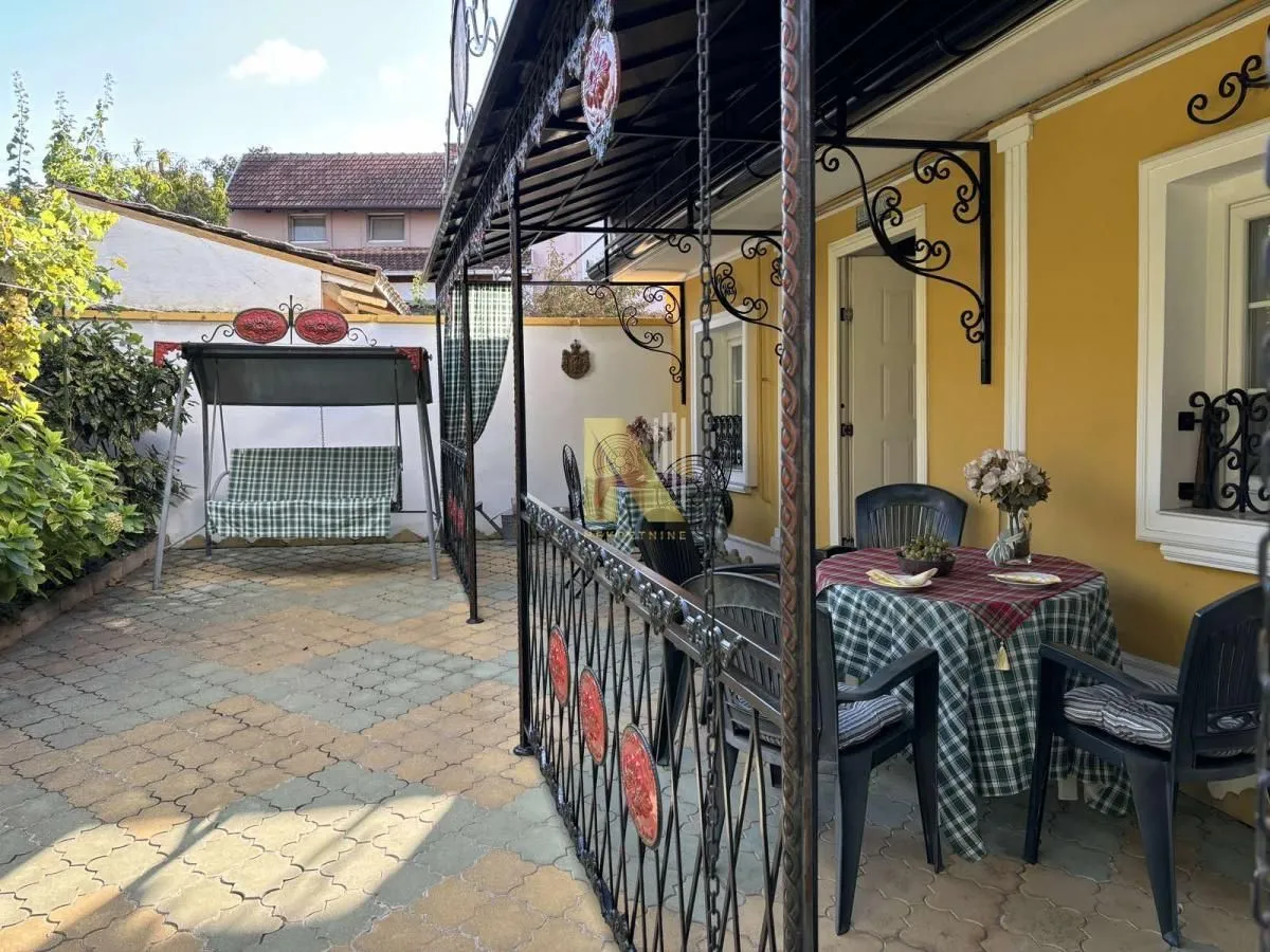 Prodaja, kuća, 384m², Sremski Karlovci, Novi Sad