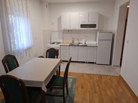 Rent, one bedroom apartment, 45m², Tuški Put, Podgorica - image 4