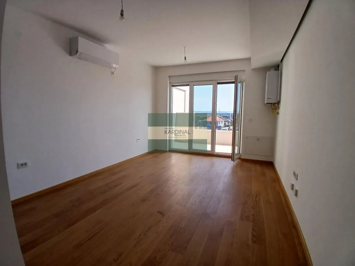 Prodaja, trosoban stan, 69m², Sarina Medja, Jagodina