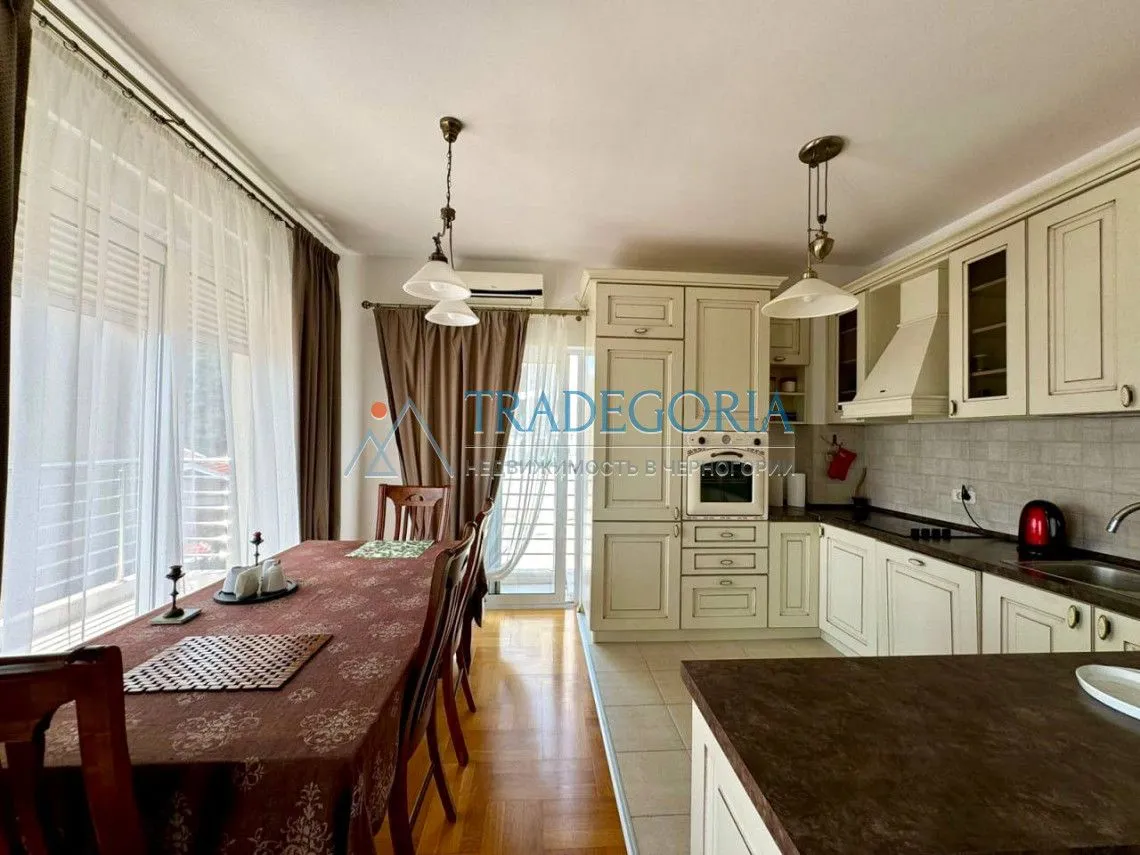 Prodaja, dvosoban stan, 98m², Bečići, Budva