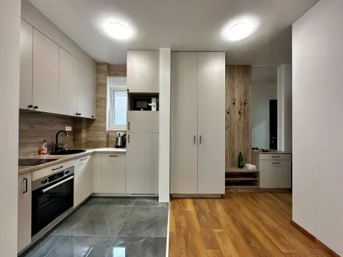 Sale, two bedroom apartment, 46m², Centar, Budva - image 3
