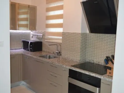 Prodaja, stan, 192m², Ljuta, Kotor - image 7