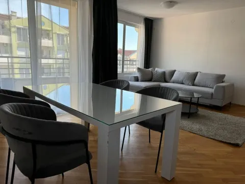 Rent, one bedroom apartment, 60m², Budva, Crna Gora - image 2