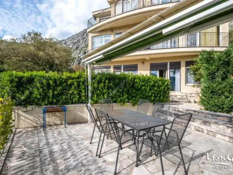 Prodaja, trosoban stan, 101m², Orahovac, Kotor - image 31