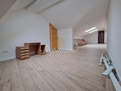 Rent, office space, 92m², Centar, Novi Sad - image 7