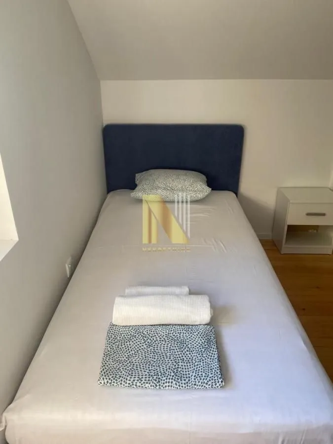 Prodaja, kuća, 150m², Rakovac, Novi Sad Sve Podlokacije