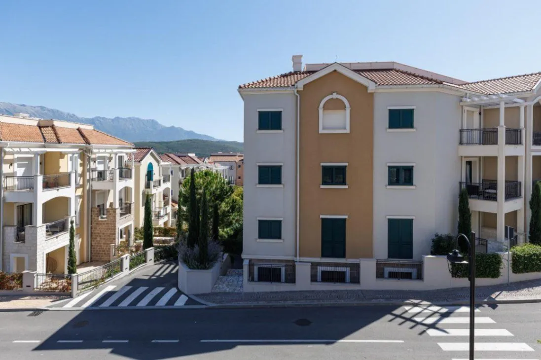 Prodaja, jednosoban stan, 50m², Luštica Bay, Tivat