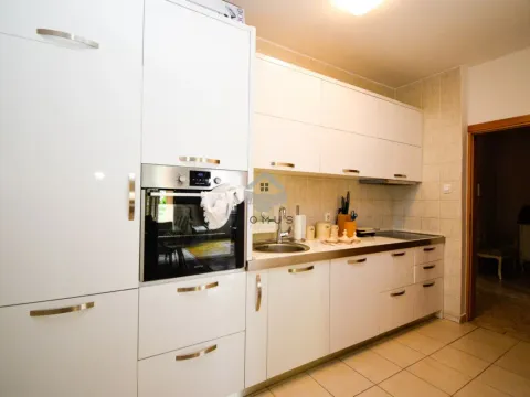 Izdavanje, trosoban stan, 104m², Preko Morače, Podgorica - image 5