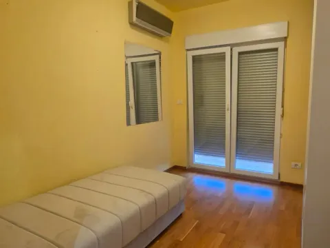 Izdavanje, dvosoban stan, 73m², City Kvart, Podgorica - image 9