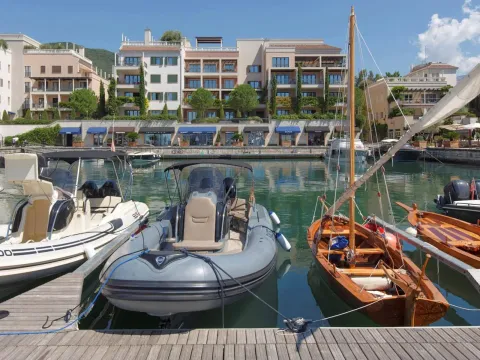 Prodaja, jednosoban stan, 61m², Porto Montenegro, Tivat - image 2