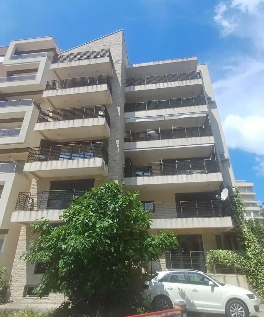 Rent, two bedroom apartment, 75m², Centar, Budva