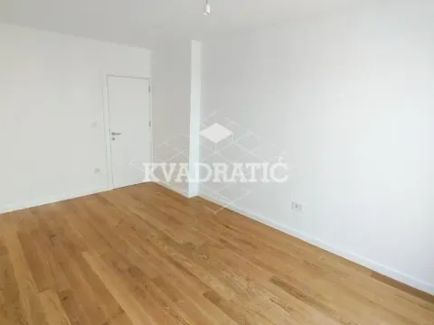 Prodaja, četvorosoban stan, 95m², Vukov Spomenik, Zvezdara Sve Podlokacije - image 3