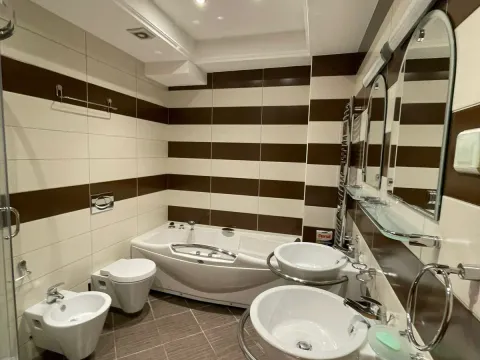 Prodaja, dvosoban stan, 100m², Centar, Podgorica - image 12