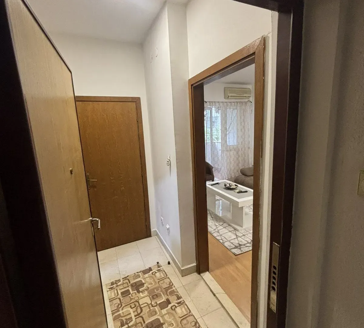 Izdavanje, jednosoban stan, 35m², Preko Morače, Podgorica