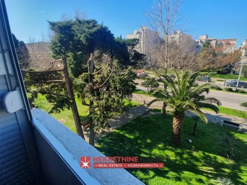 Prodaja, dvosoban stan, 64m², Centar, Bar - image 14