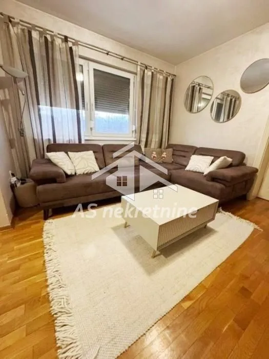 Izdavanje, trosoban stan, 73m², Voždovac Sve Podlokacije, Beograd