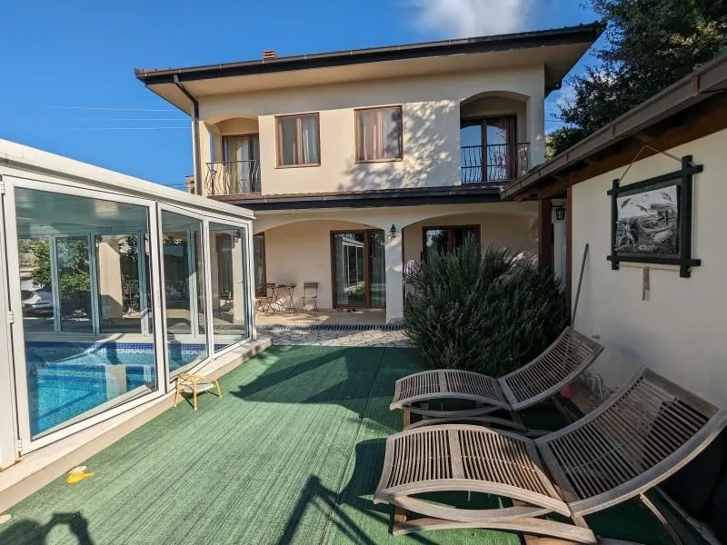 Sale, house, 240m², Bar, Crna Gora