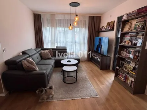 Prodaja, trosoban stan, 61m², Šumice, Beograd
