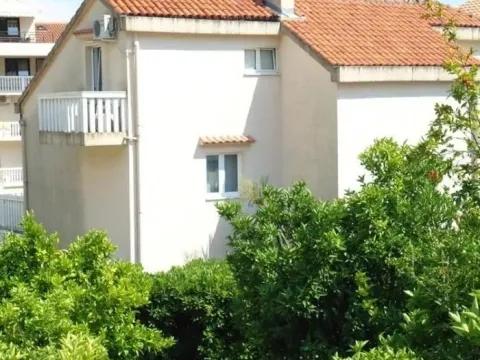 Prodaja, kuća, 400m², Budva, Crna Gora - image 14