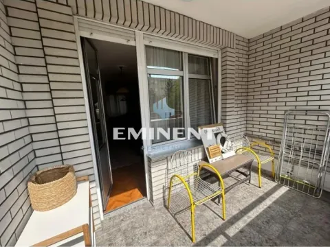 Rent, two bedroom apartment, 68m², Savski Venac, Beograd - image 16