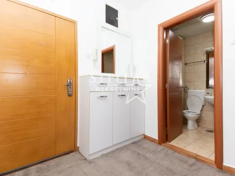 Izdavanje, jednosoban stan, 42m², Tuški Put, Podgorica - image 5