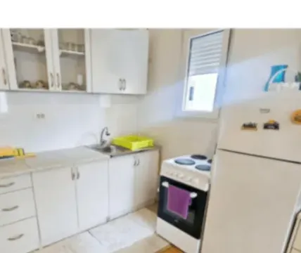 Izdavanje, jednosoban stan, 49m², Blok 9, Podgorica - image 2