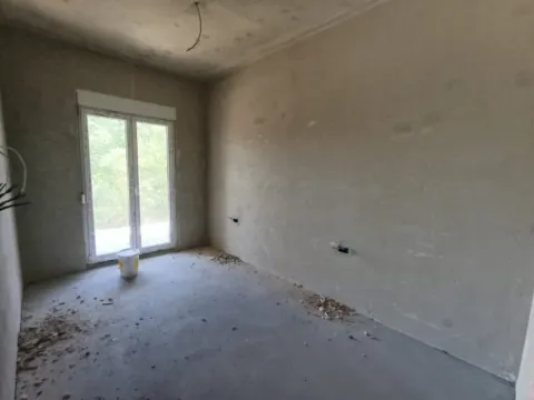 Prodaja, jednosoban stan, 47m², Zagorič, Podgorica - image 9