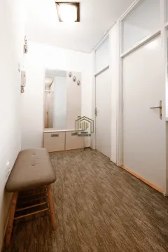 Prodaja, dvosoban stan, 68m², Gintaš, Podgorica - image 11