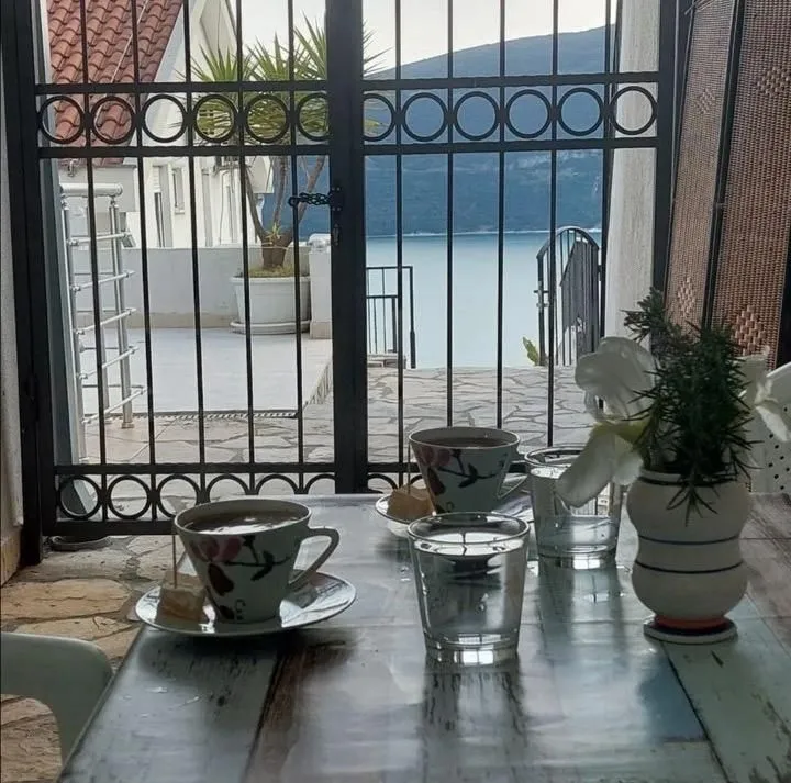 Prodaja, jednosoban stan, 43m², Topla, Herceg Novi